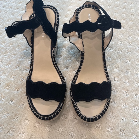 Marc Fisher Black Suede Scallop Espadrille Wedge Sandals Size 10M - Picture 2 of 11